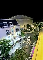Thu Le Hotel
