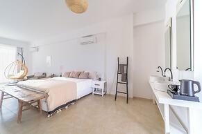 Alpha Urban Suites