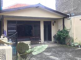 Hotel O Wisma Gading Syariah