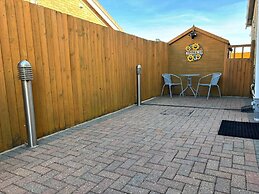 Bungalow-2bed-1bath-petfriendly-parking