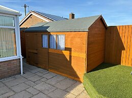 Bungalow-2bed-1bath-petfriendly-parking