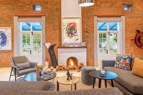 La Villa Retreat