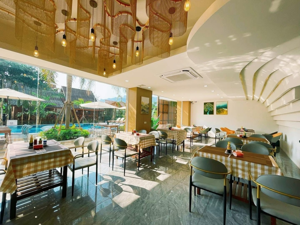 Vang Vieng Remember Hotel