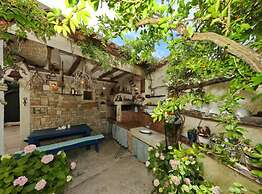 Holiday Home Mirta