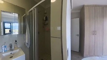Immaculate 2-bed Apartment in Cape Town