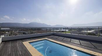 Immaculate 2-bed Apartment in Cape Town