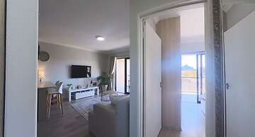 Immaculate 2-bed Apartment in Cape Town