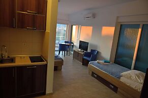 Belvedere Apartments with Seaview