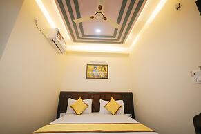 Hotel Pragati palace