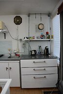 Cozy Amsterdam Apartment - Great Location!
