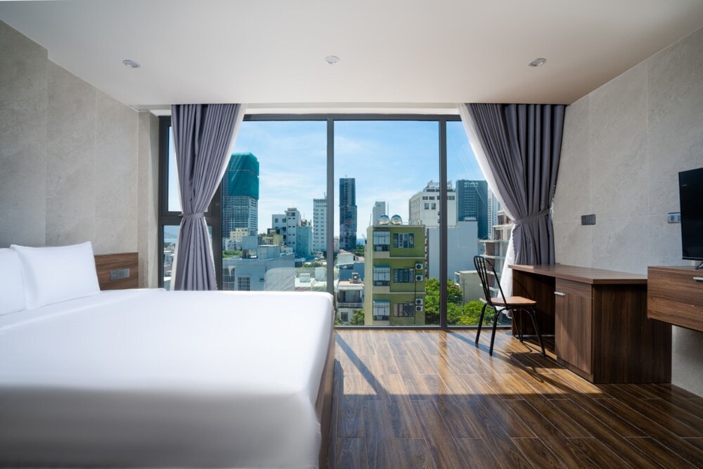 Rose Sea Hotel & Apartment