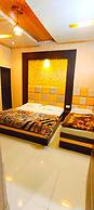 Goroomgo Hotel Revoli Amritsar