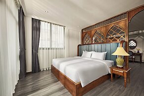 Eliana Premio Hanoi Hotel