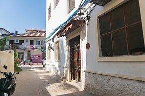 Tarawanda House - Stawi