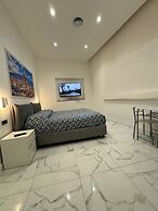 B&B Center City