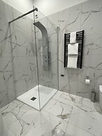 B&B Center City