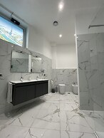 B&B Center City