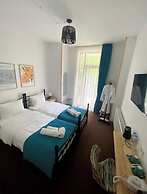 MOOD HOTEL KAZBEGI
