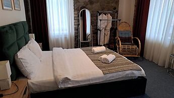 MOOD HOTEL KAZBEGI
