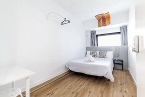 AYZ Princesa - Auto check-in property