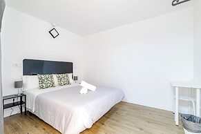 AYZ Princesa - Auto check-in property