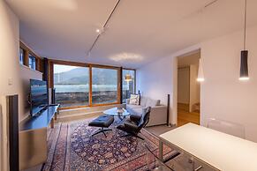 Lakefront Suite 148