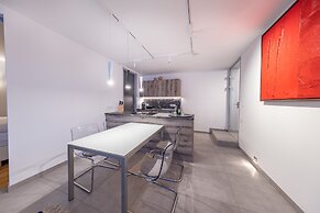 Lakefront Suite 148