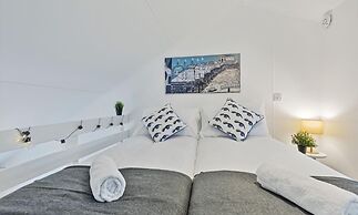 On the Water -waterside Studio With Terrace Overlooking the Harbour