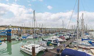 On the Water -waterside Studio With Terrace Overlooking the Harbour