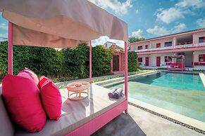 PinkPrivate Balangan - for Cool Adults Only
