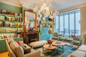 Paris Wagram Design Residence