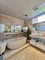 Moon Villas Umalas