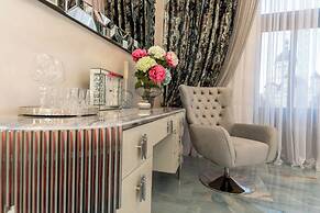 Luxury Suites