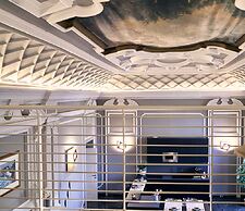 Q71 Timeless Suite