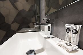 Five Boutique Rooms