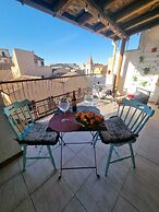 La Gorgone city center apartments