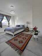 Luxury 2 Bed Apartment in Royal Sutton Coldfield