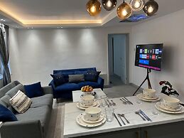 Luxury 2 Bed Apartment in Royal Sutton Coldfield