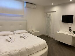 FraMe Room