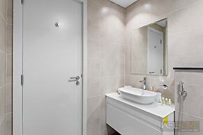 WelHome - Breathtaking 1BR Apt with Balcony and City View