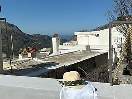 Astra House Braxasi