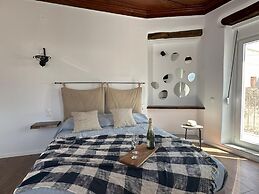 Astra House Braxasi