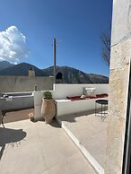 Astra House Braxasi