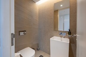 Modern Bluewaters 1BR w Relaxing Balcony View
