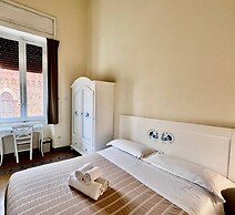 Onlyrooms IV - Sea View & Free Parking