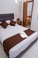 HOTEL MONAKO