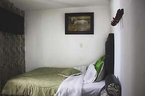 Hotel Punto 100