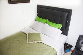 Hotel Punto 100