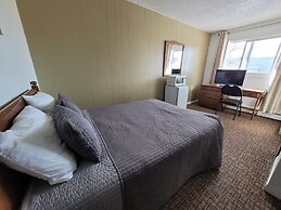 Grizzly Motel