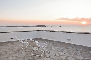 Cliff Villa